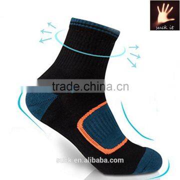 2015 Custom Professional Hiking Socks Breathable Moisture Wicking Socks for Outdoor Sports photo-4