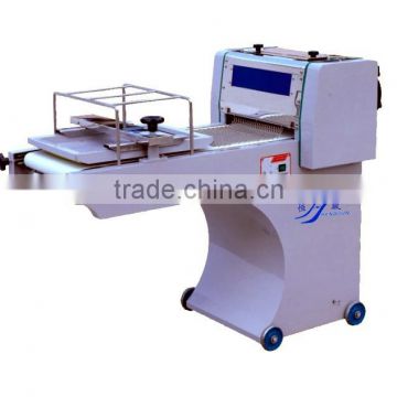 Automatic square bread maker machine for the bakery