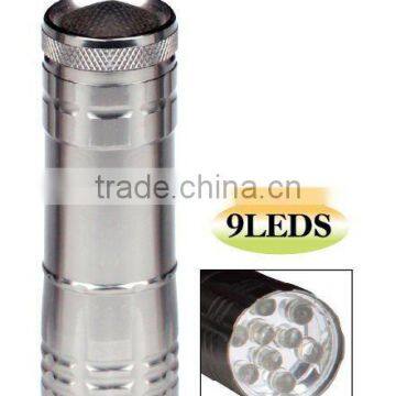 9 LEDs Aluminum Flashlight