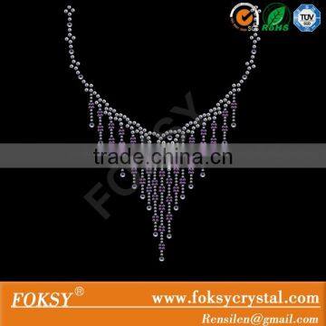 shining necklace heat rhinestone transfer motif for T-shirt or sweater