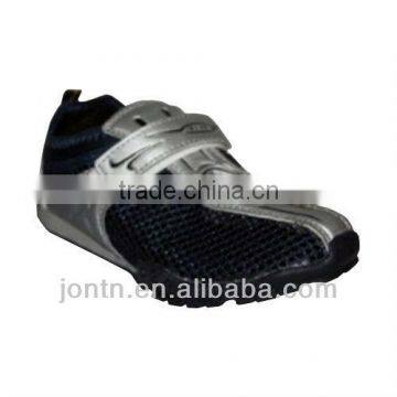 Inventory children's shoes