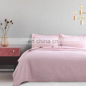 Fashion European And American Style King Bedroom Polyester Pink Adult Quilt Set photo-7