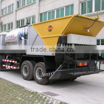 Asphalt distributor truck chip spreader for sale