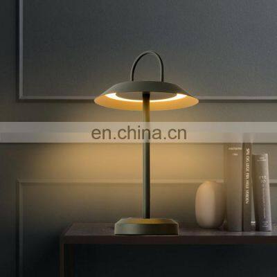 New Product Indoor Acrylic Decoration Bedside Study Room Modern Ash Black Matte Gold LED Table Light