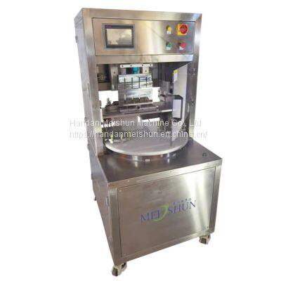 ultrasound sponge cake cutting machine to cut into squares and triangle shape