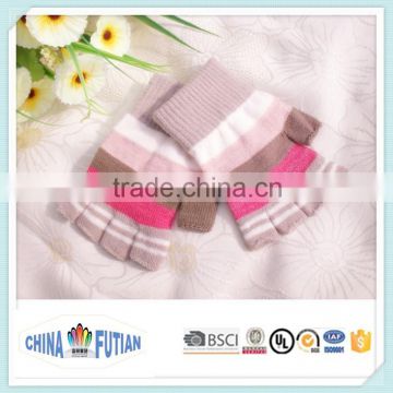 FUTIAN FASHION customized plain acrylic hot sale magic glove