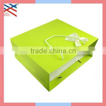 Green Paper Gift Bags with PP Rope Handle