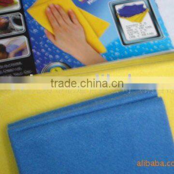 Magic cleaning cloth (85%viscose, 15%polyester)