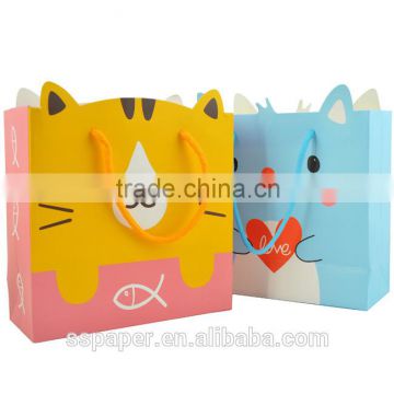 2015 Best factory high quality packaging gift paper bags with handles