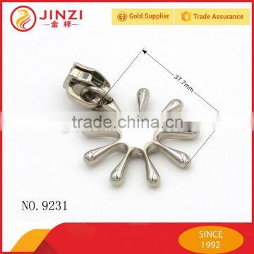 sunflower shape high quality special design zipper puller on wholesale