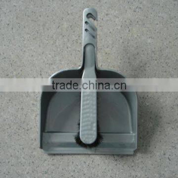 rubbish fork,rubbish prong,garbage fork
