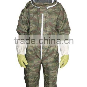 Camouflage Bee Protective Suit for Professional Beekeeper photo-1