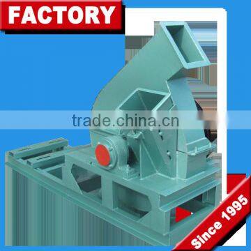 China Manufactures Mobile Wood Crusher , Wood Hammer Mill Crusher in Forestry Machinery
