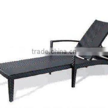 HIGH END OUTDOOR CHAISE LOUNGE WITH SIDE TABLE photo-2
