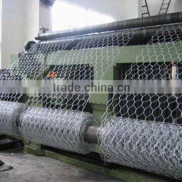 hexagonal wire mesh fence