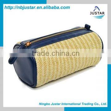 Factory Wholesale High Quality Cylindrical Straw Braid Nice Travel Cosmetics Bag