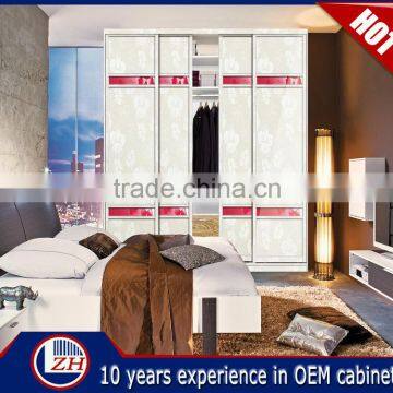 Customized bedroom wardrobe sliding door laminate designs prices