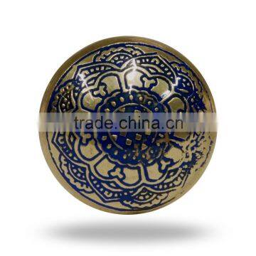 Check Design Metal Knob