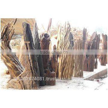 driftwood art statue