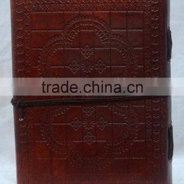 Handmade Vintage Strip Closer Embossed Leather Diary photo-2