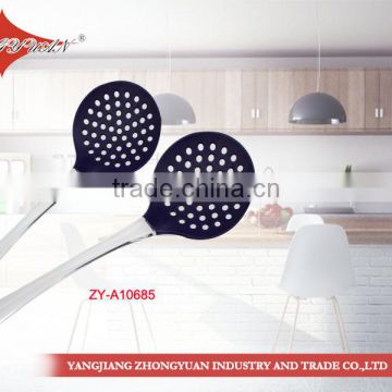 Kitchen tools Cheap Nylon kitchen skimmer kitchen utensil with PS handle