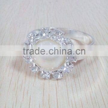 Diamond and Pearl Napkin Ring photo-3