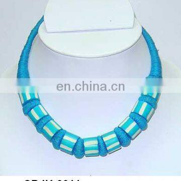 Glass Bead Costume Necklace photo-2