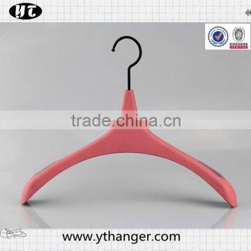 Hot Sale Luxury Plastic Hanger With Rubber Surface for Luxury Dress photo-2