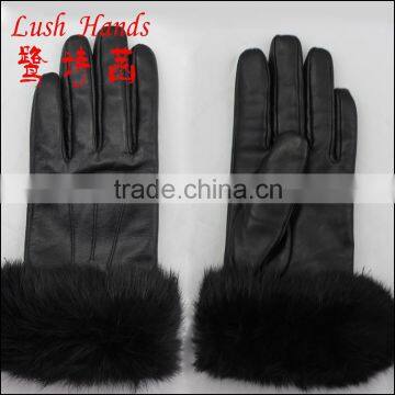 Fashion Lady leather glove wth rabbit Fur and back of three lines