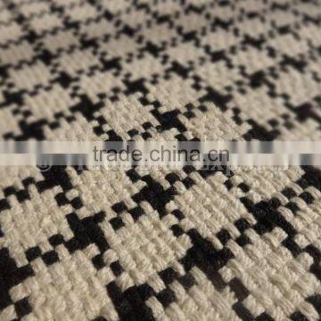 Hand Loomed Rug Black & White Checks Pattern Decorative Floor Mat Rag Rug