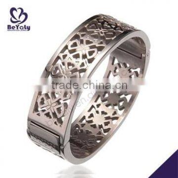 China Manufacturer 2015 latest stainless steel crystal bracelet bangle