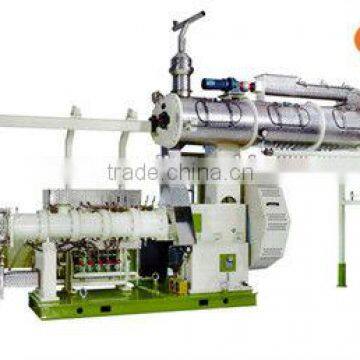 Extruding animal feed pellet machine for fish