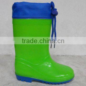 Pure color kids cheap PVC boots with collar