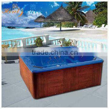 Garden Spa | Large Bathtub | Balboa Whirlpool M-3346