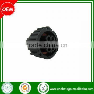 ISO 15015170 style PBT receptacle housings connector