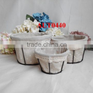 wire baskets for sundries storage with lining