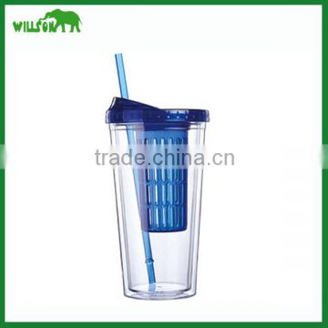 Double wall plastic straw tumbler with fruit infuser