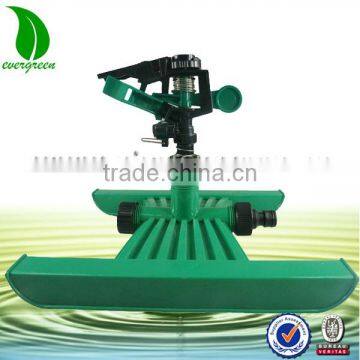 Garden irrigation sprinkler with H base