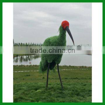 Artificial bird green sculpture