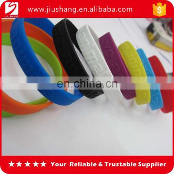 Free colorful silicone wristbands for wholesale