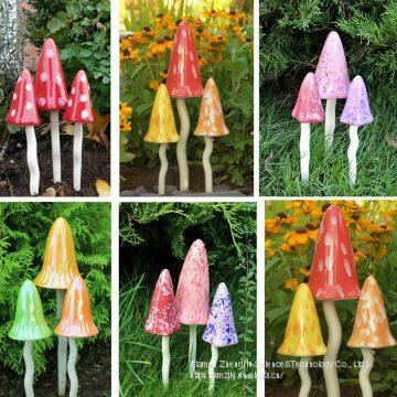 Christmas outdoor garden  ceramic mushroom wind chime European decorative resin household articles handicraft plug-in