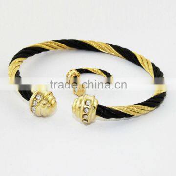 316L stainless steel jewelry gold cable wire CZ bangle jewelry sets bangle and ring Made in China