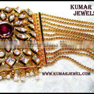 Broad Kundan Baahi Bracelet