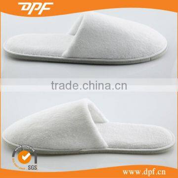 new design super comfortable free size thick hotel slippers