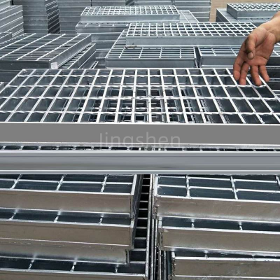 Industrial rectangular steel grating, 255/30/100, galvanized welded metal grating, suitable for walkways, platforms, and ground applications.