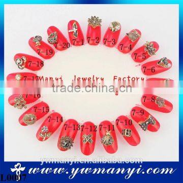 Wholesale 3D Nail Art Jewelry Metal Retro Style Nail Art Jewelry 3D Flower Leaves Nail Art Decorations Charm DIY Nail Tool L0007