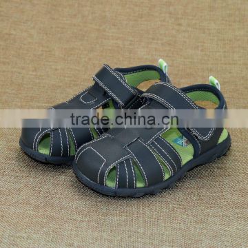 In the summer of 2016 European children's sandals wholesale fashion shoes for men Baotou beach shoes factory direct