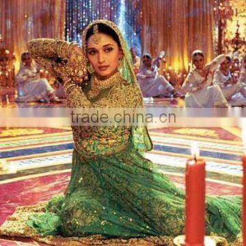 Bollywood Fashion Clothing ~ Bridal Bollywood Wear Outfit ~ Indian Wedding Salwar Suits ~ Kameej ~ Saree ~ Lehenga