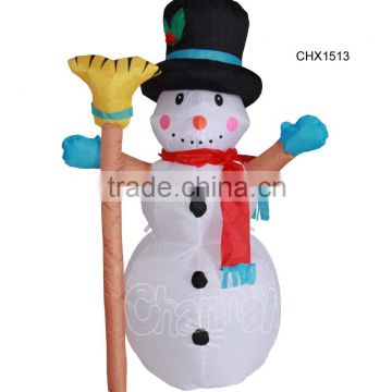 Winter Christmas Inflatable Snowman Snowman with Broom Yard Garden Decoration