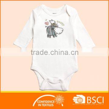 Knitted Wear Embroidery Nice White Baby Romper photo-4
